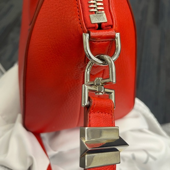 Givenchy small antigona in red - Picture 10 of 11